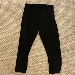Women’s Medium Zella Black Leggins Capri